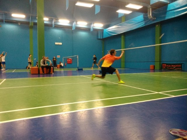 Badminton